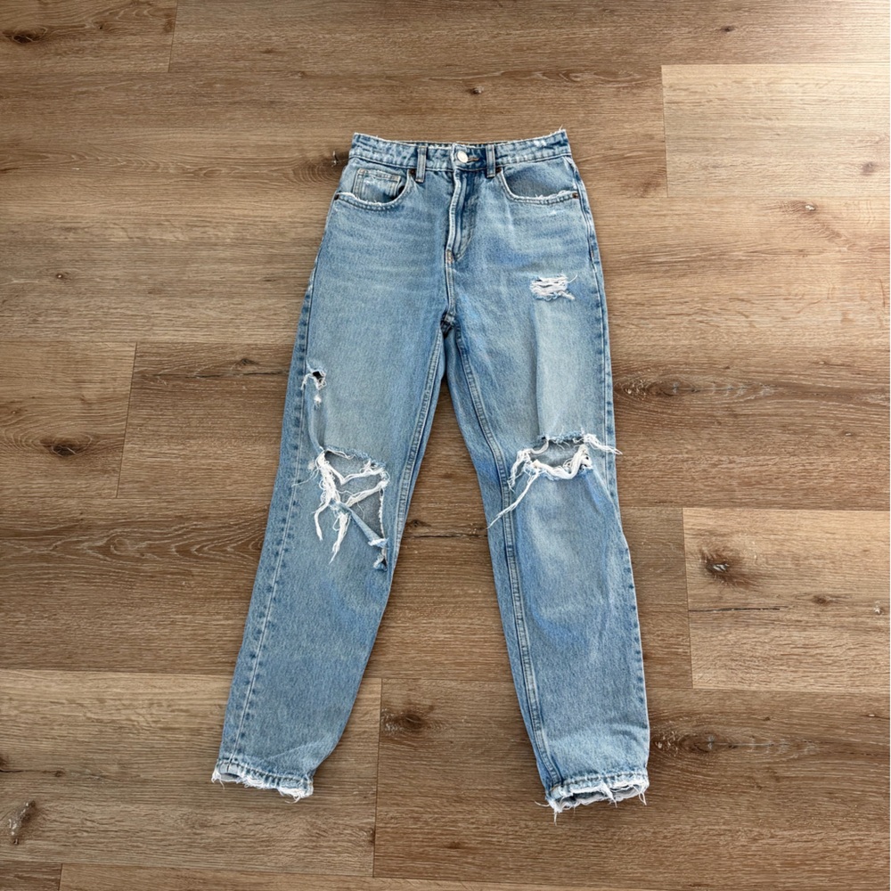 Zara Light Blue Distressed Women Jeans